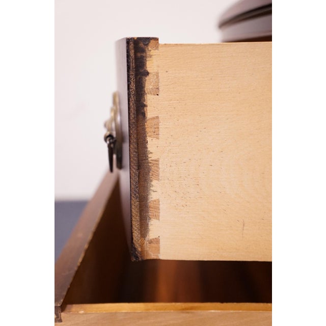 Wood Huntley Furniture Solid Mahogany Traditional Duncan Phyfe Style 34" Chest of Drawers 1850 For Sale - Image 7 of 14