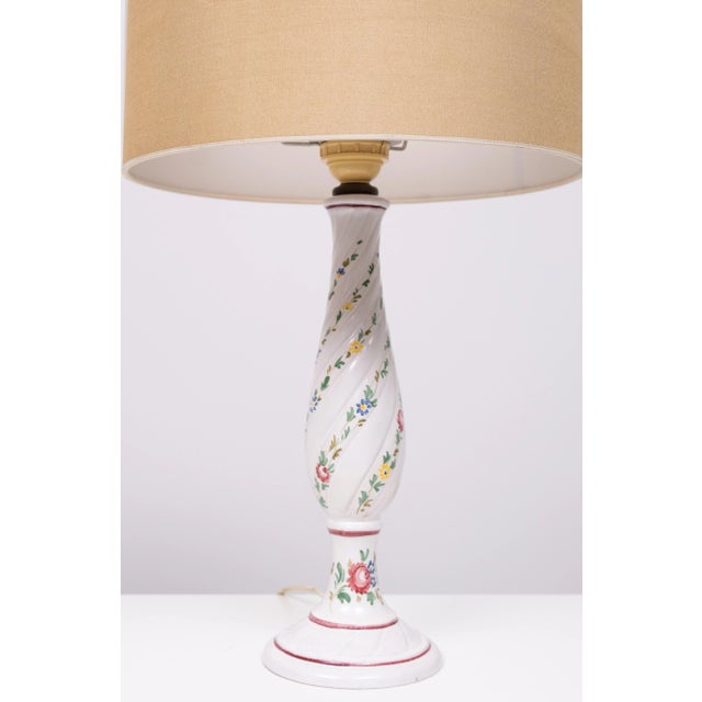 Mid-Century Modern Capodimonte Ceramic Italian Table Lamps, 1960s, Set of 2 For Sale - Image 3 of 8