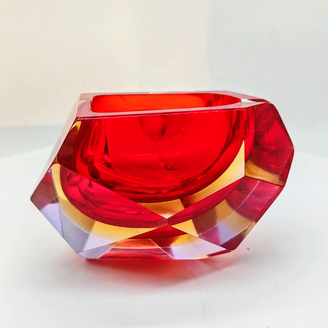 1960s Asymmetric Square Ashtray in Murano Glass attributed to Flavio Poli for Seguso, Italy, 1960s For Sale - Image 5 of 10