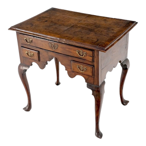 Antique Walnut 18th Century Queen Ann 3 Drawers Low Boy Good Condition