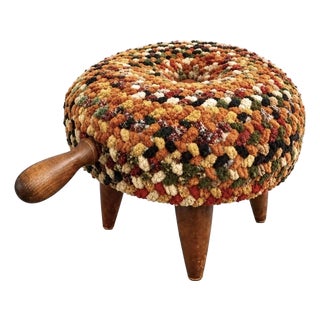 Raggedy Ann’s Storybook Footstool With Wooden Handle, 1960s For Sale