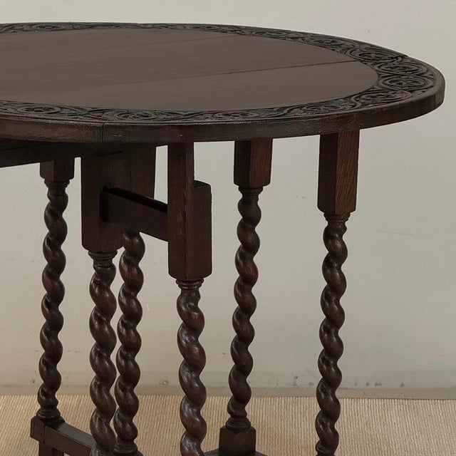 19th Century English Oak Gateleg Drop Leaf Occasional Table For Sale - Image 10 of 18