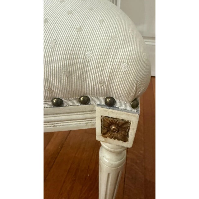 Vintage French Louis XVI Style Carved Wood Side Chair With Original Painted Finish For Sale - Image 10 of 12