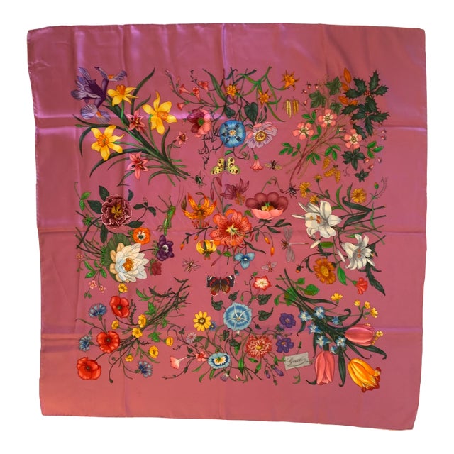 Vintage Classic Pink Gucci Flora Silk Twill Scarf For Sale