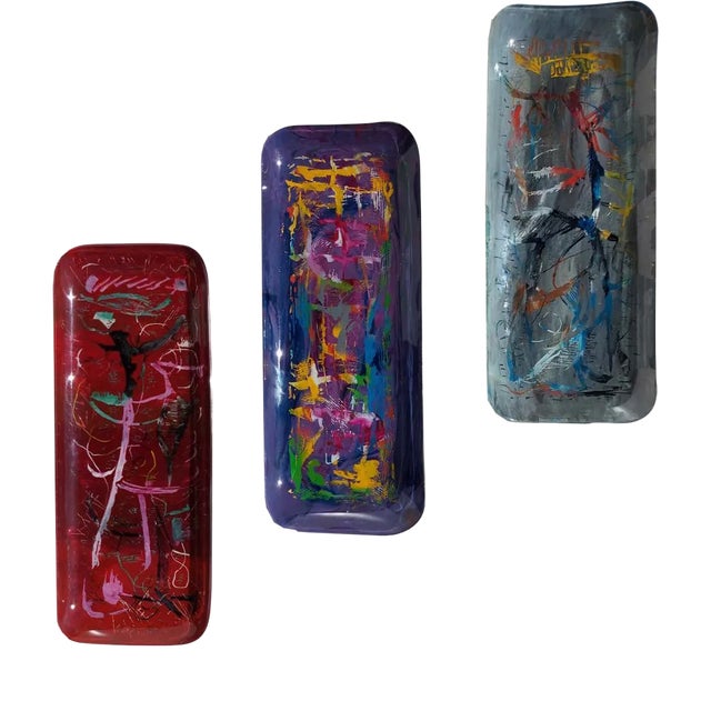 Mid-Century Italian Abstract Paint Curved Crystal 3 Plates by Erwin Burger, 1950s, Set of 3 For Sale