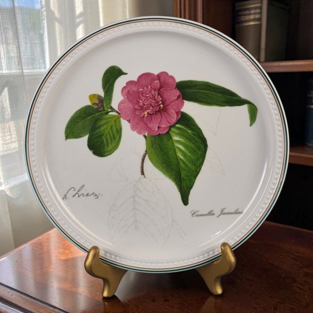 The Collectable Villeroy & Boch Pink Camelia Wall Plate 1994 is a sought-after item for collectors . Made in Germany by...