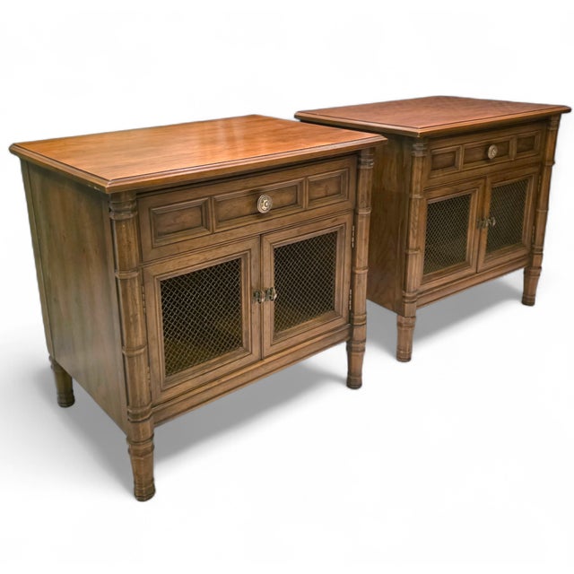 Mid-Century Modern Pair of Vintage Henredon Fine Furniture Walnut With Metal Mesh Cabinet Doors Nightstands For Sale - Image 3 of 13