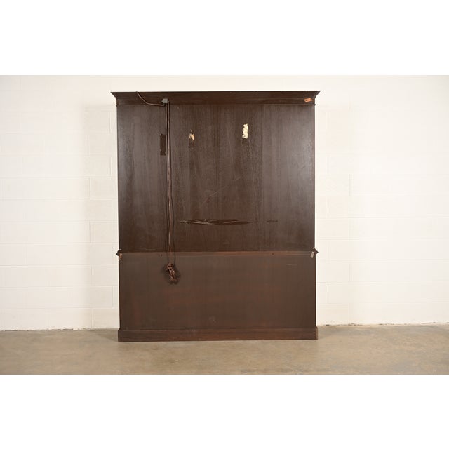 Baker Furniture Historic Charleston Georgian Inlaid Mahogany Breakfront Bookcase Cabinet For Sale - Image 16 of 17
