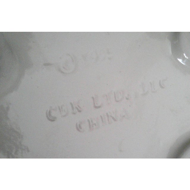 Late 20th Century Vintage Ceramic Garlic Bulb Face Tea Pot W/Lid Kitsch Farmhouse Eclectic Fun For Sale - Image 5 of 12