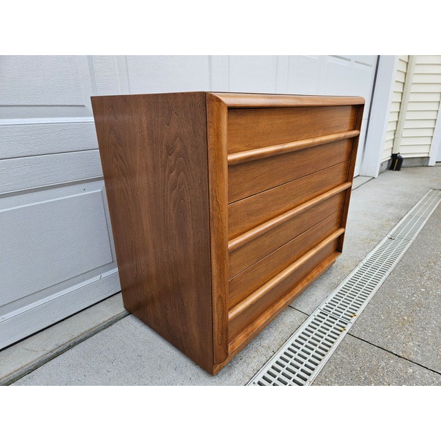 Mid-Century Modern Robsjohn-Gibbings Widdicomb Walnut Three Drawer Chest Dresser For Sale - Image 3 of 12