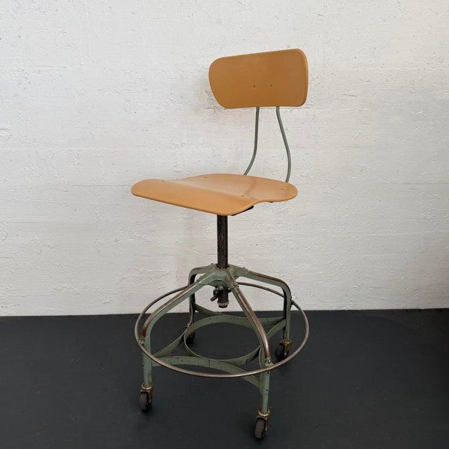 1960s Industrial Adjustable Drafting Task Chair by Toledo Metal Furniture Co. For Sale - Image 5 of 9