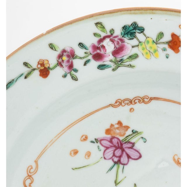 19th Century Chinese Export Porcelain Soup Bowls, Pair For Sale - Image 5 of 8