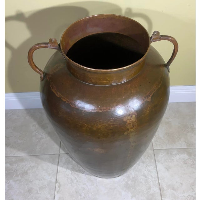Large Vintage Hand Hammered Copper Vessel For Sale In Miami - Image 6 of 13
