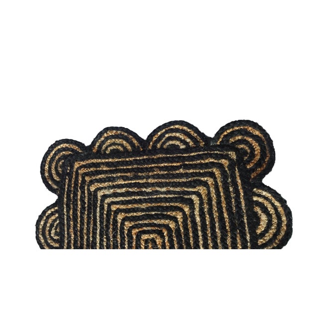 Scallop Jute Doormat in Black For Sale - Image 4 of 6