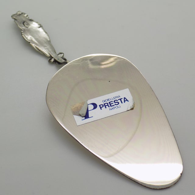 Vintage Italian Handmade Genuine Silver Small Cake Server Flower Handle Presta Naples 800 Continental Silver Pastry Mignon Cupcake Server For Sale - Image 9 of 13