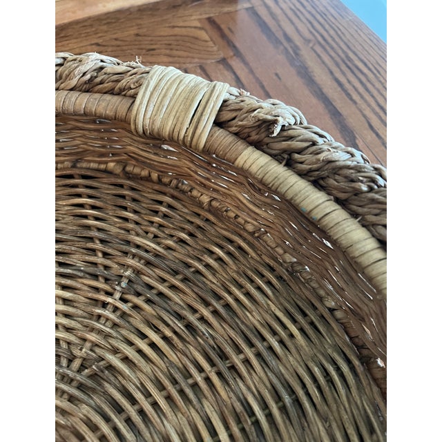 Late 20th Century Vintage Woven Wicker Rattan Fish-Shaped Decorative Basket Tray For Sale - Image 5 of 14