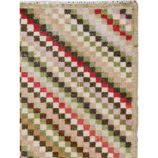 Art Deco Galerie Shabab Collection Mid-20th Century Turkish Anatolian Rug For Sale - Image 3 of 10