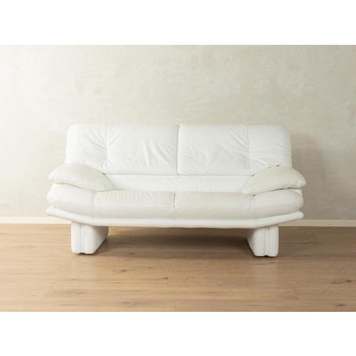 Postmodern Sofa by Nicoletti Salotti perfect design: flawless proportions and recognizable attention to detailhigh-quality...