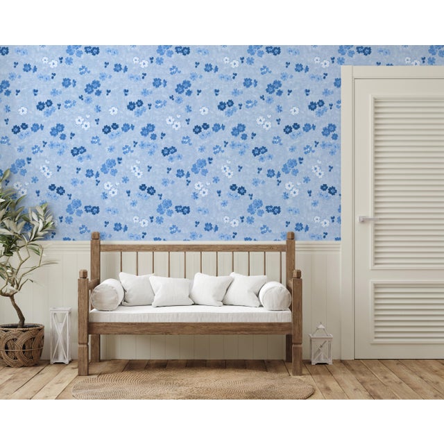 Non-woven fiber-based material with a smooth satin finish. We use the latest digital technology providing the highest...