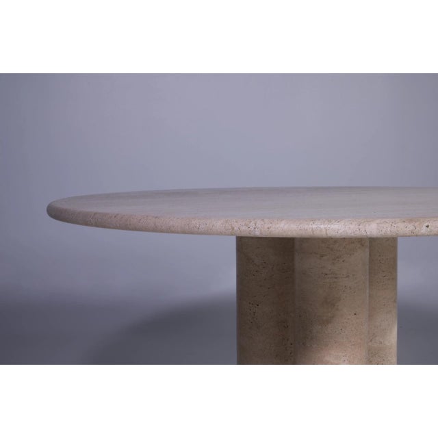 Beige Il Colonnato Dining Table in Travertine by Mario Bellini for Cassina, 1970s For Sale - Image 8 of 9
