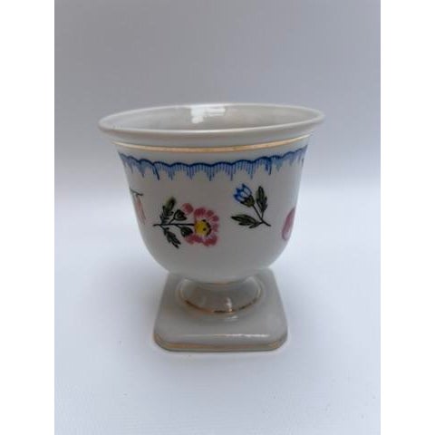 Early 20th Century Small Antique Porcelain Footed Cup For Sale - Image 5 of 9