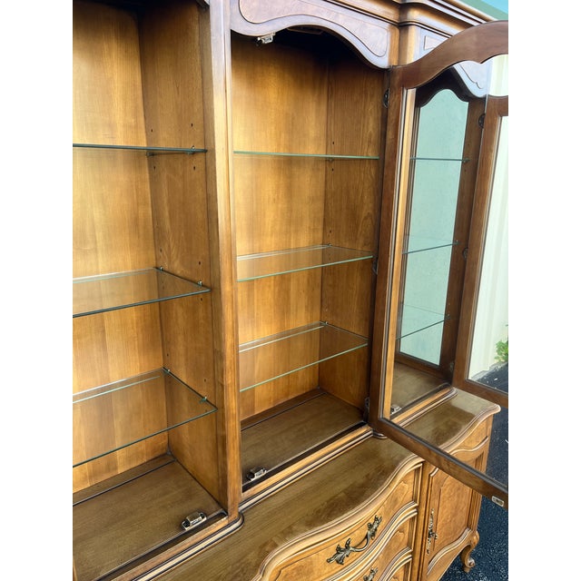 1980s Century Furniture French Country Illuminated China Cabinet For Sale - Image 10 of 12