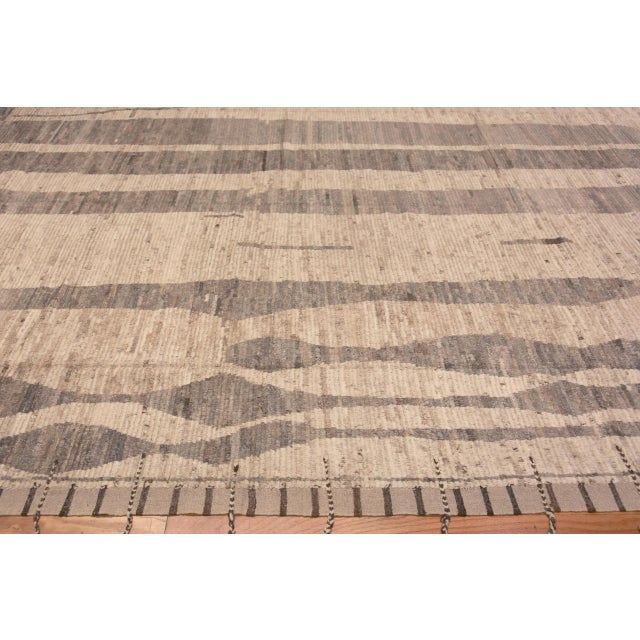 Nazmiyal Collection Large Contemporary Area Rug For Sale - Image 4 of 7