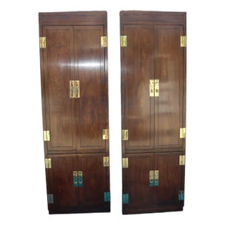 1970s Pair of Vintage Henredon Campaign-Style Wood Armoires With Brass Hardware For Sale