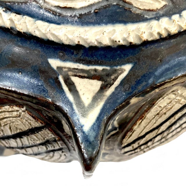 1970'a South African Rorke's Drift Stoneware Pottery Vessel by Dinah Molefe For Sale - Image 6 of 9