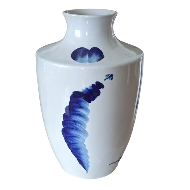 Contemporary Modern Blue and White Brushstroke Porcelain Vase For Sale - Image 3 of 12