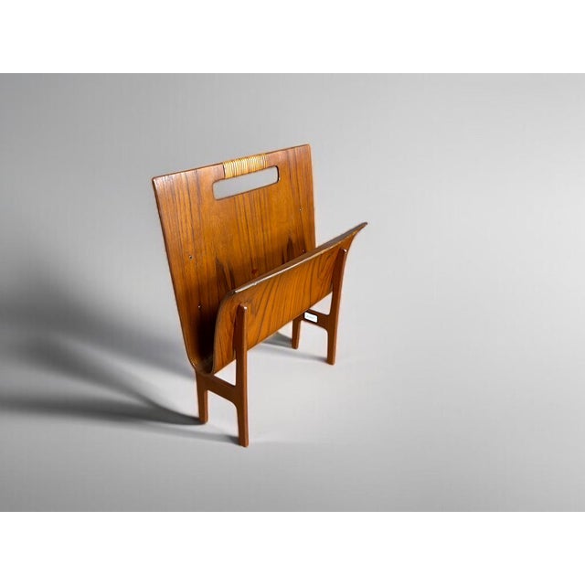 Vintage Danish Magazine Rack by Ejnar Larsen and Aksel Bender Madsen for Willy Beck, 1960, in Very Good conditions....