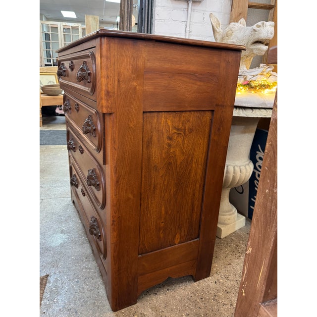 Victorian 1880s Eastlake Walnut Dresser For Sale - Image 3 of 10