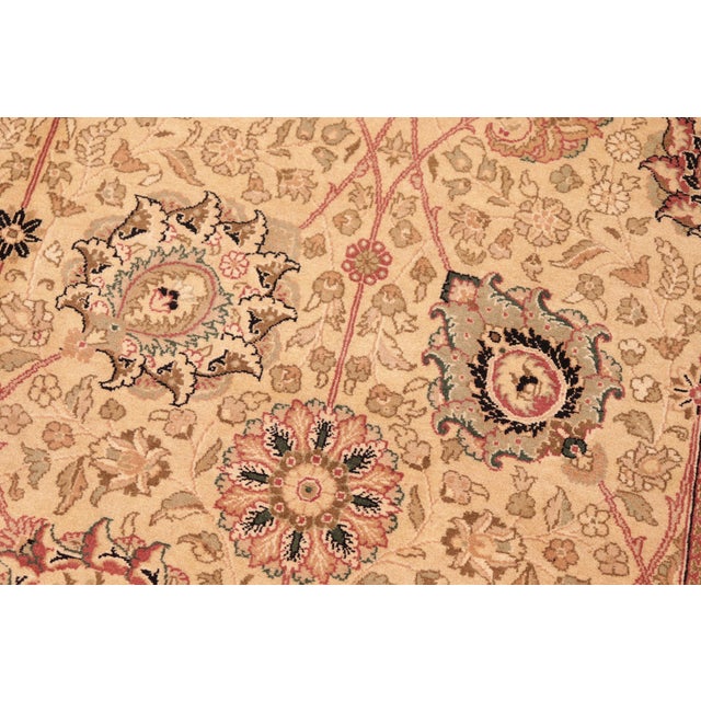 Shabby Chic 1990's Pak-Persian Beige/Black Wool Rug - 6'2'' X 9'4'' For Sale In New York - Image 6 of 9