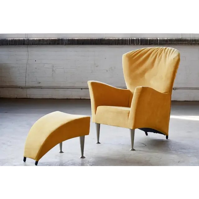Supercool lounge chair with ottoman designed by Gijs Papavoine for Montis, around 1990 and produced shortly thereafter....