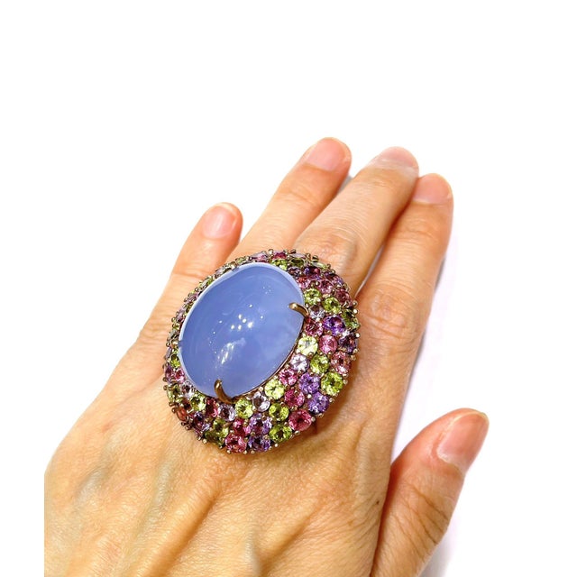 Baroque Bochic "Orient" Vintage Chalcedony & Multi Gem Cocktail Ring - 18K Gold & Silver For Sale - Image 3 of 18