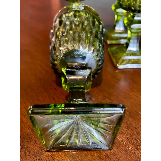 1960s Mid-Century Modern Avocado Green Diamond Point Goblets – Elegant Set of 6 For Sale - Image 9 of 14