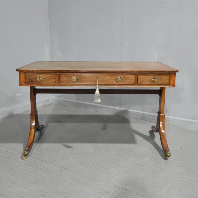 Vintage Desk in Mahogany, 1920 For Sale - Image 15 of 15