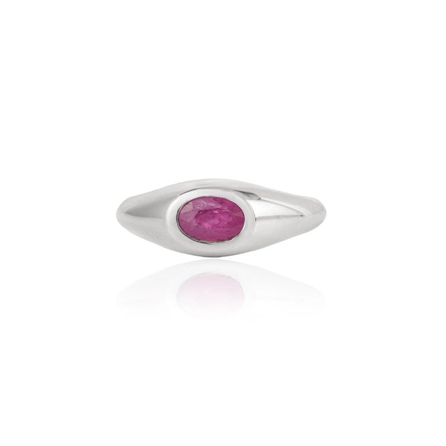 14k White Gold Natural Mozambique Ruby Chic Signet Ring Size 9 For Sale - Image 4 of 16