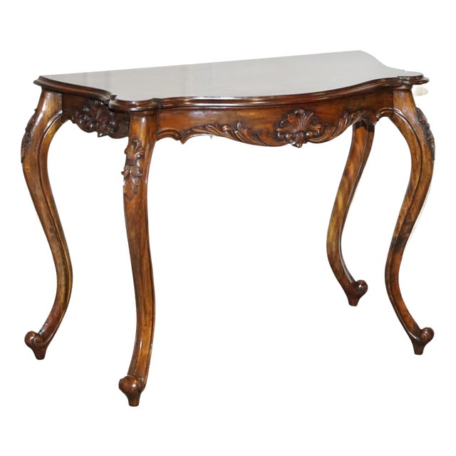 French Carved Hallway Console Table with Cabriole Legs, Late 19th Century For Sale
