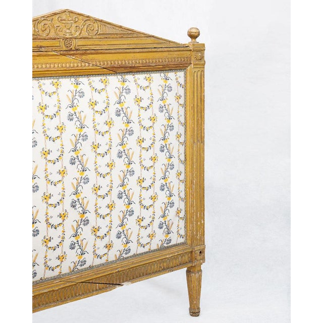 19th Century Louis XVI Carved and Painted Daybed Bed Frame For Sale - Image 4 of 9