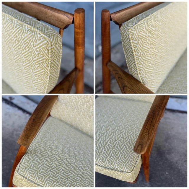 Spindle-Back Lounge Chair in Baumritter Style For Sale - Image 10 of 13