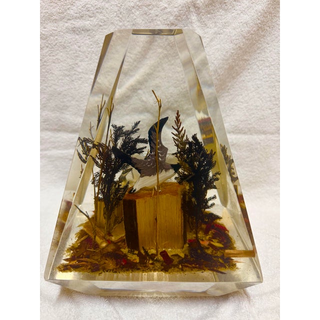 Mid-Century Modern Vintage 1970s 3d Lucite Wildlife Obelisk Paperweight For Sale - Image 3 of 7