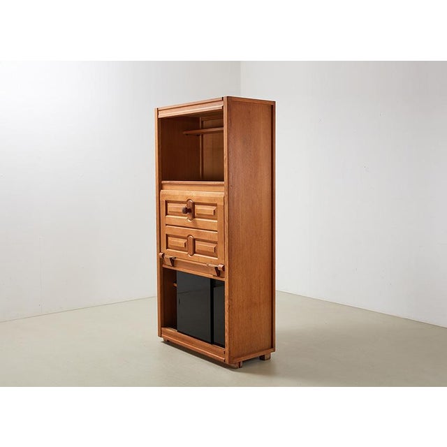 Mid-Century Modern Oak Cabinet by Guillerme and Chambron for Votre Maison, France, 1960s For Sale - Image 3 of 10