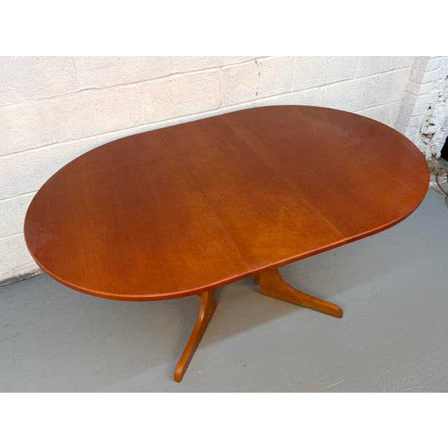Mid-Century Modern Mid 20th Century Teak Drop-Leaf Dining Table For Sale - Image 3 of 10