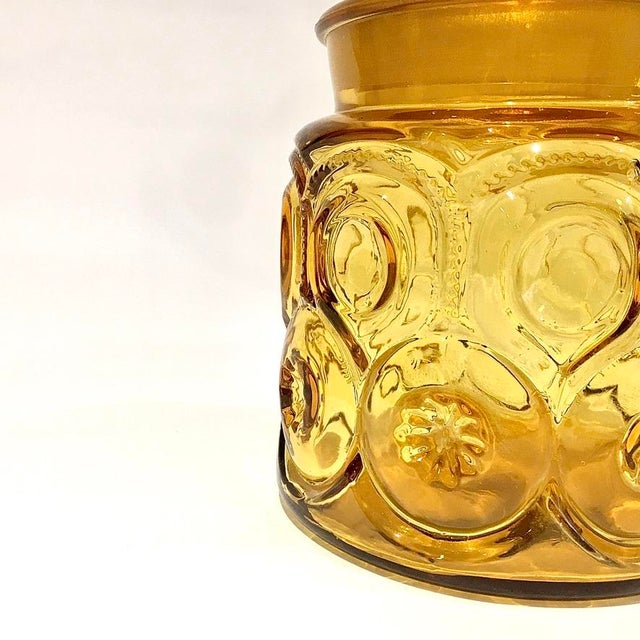 1950s l.e. Smith Moon and Stars 1960s Mid-Century Amber Glass Jar For Sale - Image 5 of 6