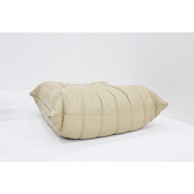 Beige Vintage Togo Ottoman in Beige Leather by Michel Ducaroy for Ligne Roset, 1990s For Sale - Image 8 of 11