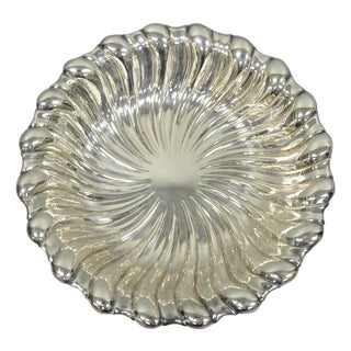 Vintage Mid Century Modern Swirl Pattern Silver Plated Centerpiece Fruit Bowl For Sale