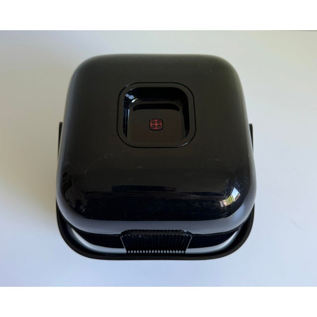 A vintage modernist-style ice bucket designed by Ambrogio Pozzi for Guzzini Italy in the 1970s. Includes a lid, removable...