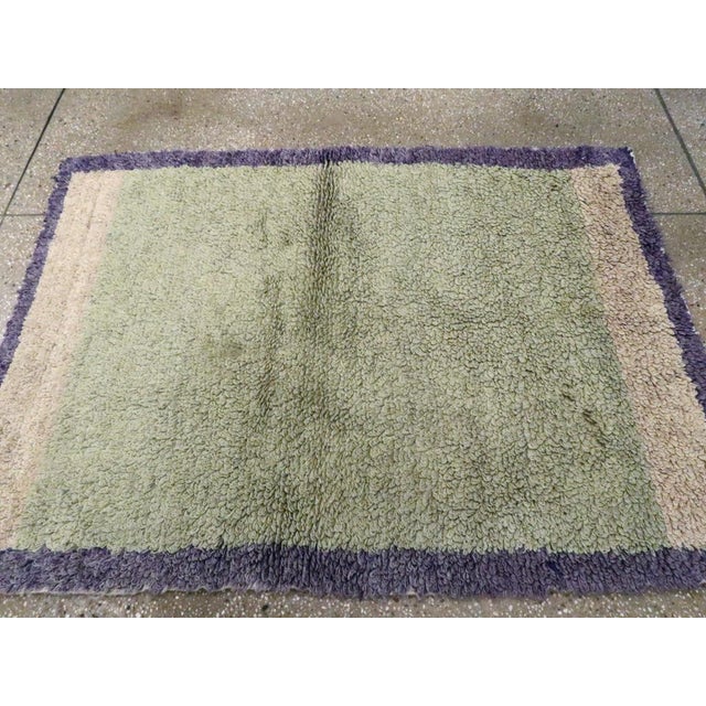 Galerie Shabab Collection Mid-20th Century Turkish Konia Rug For Sale In New York - Image 6 of 8