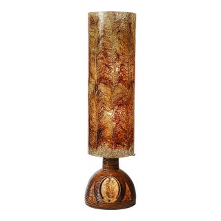 Mid-Century Ceramic Table Lamp W/ Naturalist Resin Shade & Illuminated Cutout For Sale